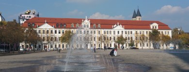 Der Landtag an einem sonniger Herbsttag