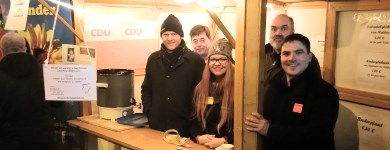 CDU-Stand beim Stadtfelder Weihnachtsspektakel