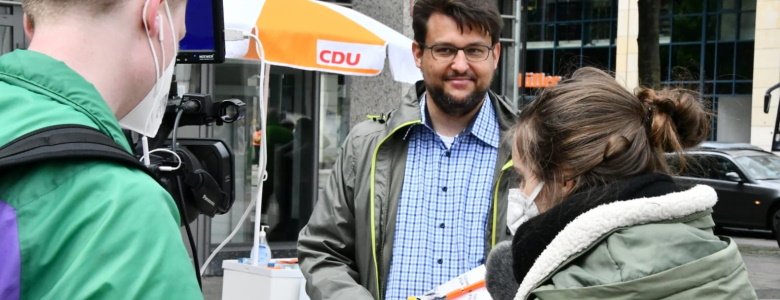 Medienbegleitung beim Infostand