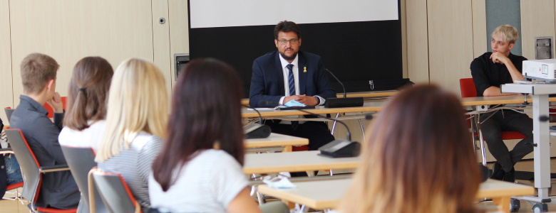 Im Gespräch mit Studenten der FH Harz