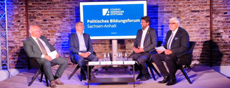 Diskussionsrunde bei der Konrad-Adenauer-Stiftung