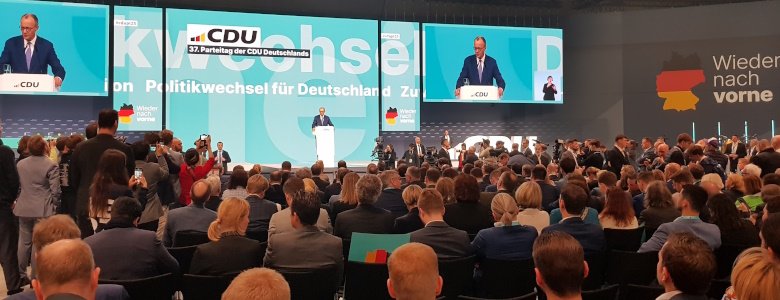Blick auf die Bühne beim Bundesparteitag